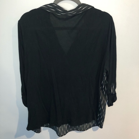✨3/$30 Kensie Chiffon Front Knit Blouse - Picture 8 of 8